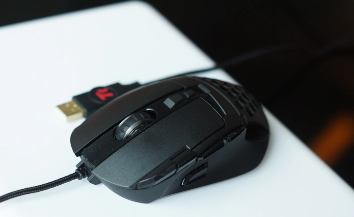 Tiếp tục là một cái tên đến từ Tt eSports - Chuột chơi game Ventus Z