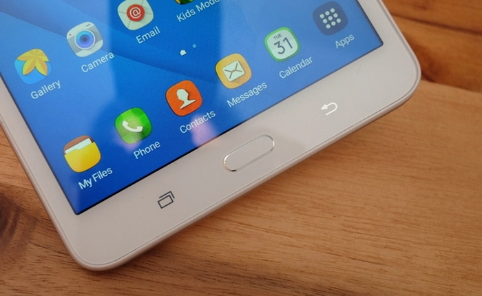 Galaxy Tab A (6): màn 7 inch, cầm một tay dễ dàng, RAM 1,5 GB, giá 4,5 triệu