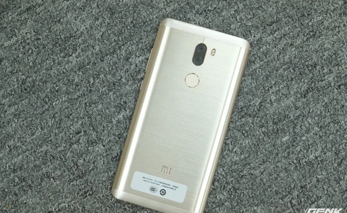 Mở hộp Xiaomi Mi 5s Plus đầu tiên tại Việt Nam: Camera kép "như iPhone 7 Plus", giá chỉ bằng một nửa