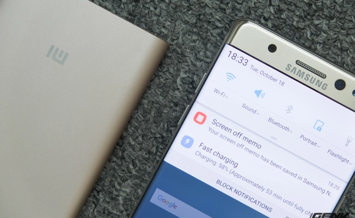 Mở hộp sạc dự phòng Xiaomi Mi Powerbank Pro phiên bản mới: Sạc nhanh hơn, tặng bao bảo vệ, giá 690 nghìn