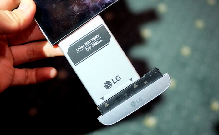 Đừng sợ LG G5 bị tuột lúc nào không hay, đây là cách tháo lắp chuẩn cho smartphone này