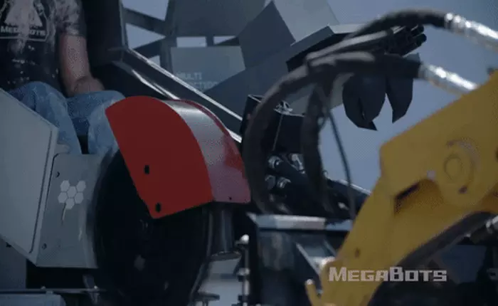 Xem người Mỹ nâng cấp vũ trang siêu robot Megabots để sẵn sàng cho cuộc đại chiến với Nhật Bản