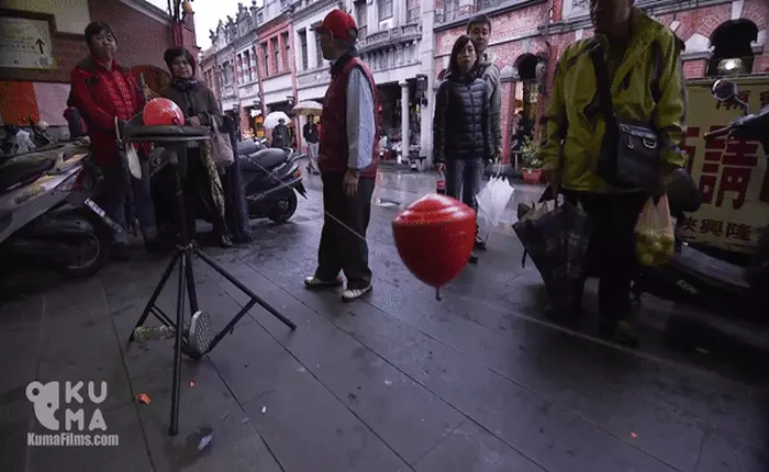 [Video] Đây là những người "bổ" quay giỏi nhất thế giới