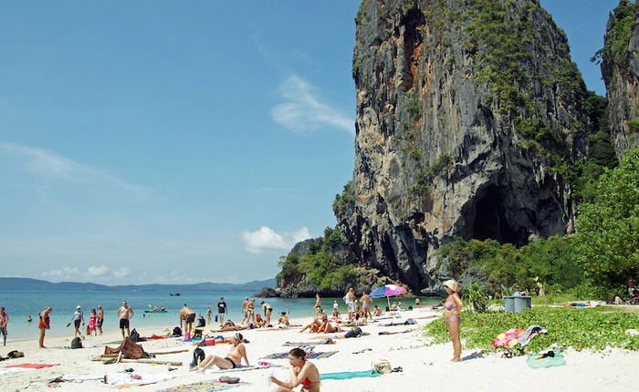 Lần tới ghé thăm Thái Lan rất có thể bạn sẽ bị theo dõi đường đi nước bước qua thẻ SIM