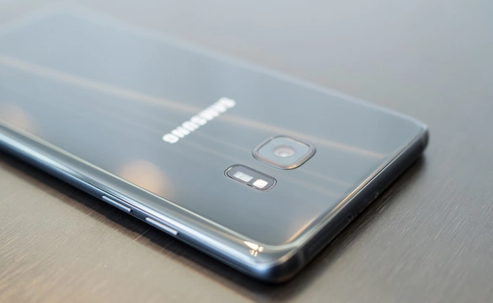 Điểm lại những lần các ông lớn công nghệ chạy theo iPhone để rồi ngã sấp mặt