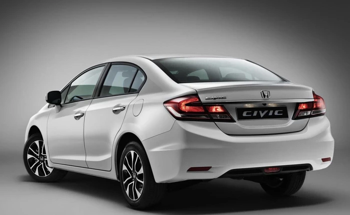 Uber hỗ trợ người lao động Việt Nam mua ô tô mới