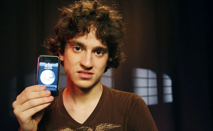 Người đầu tiên hack được iPhone phải dừng dự án chế tạo xe tự lái vì không đảm bảo an toàn