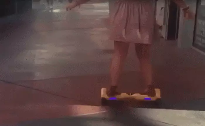 14 pha điều khiển Hoverboard thất bại dẫn đến ê mặt