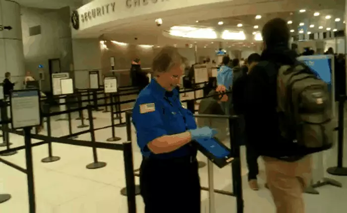 Bạn có tin ứng dụng đơn giản đến mức ngớ ngẩn này trị giá 1,4 triệu USD không?