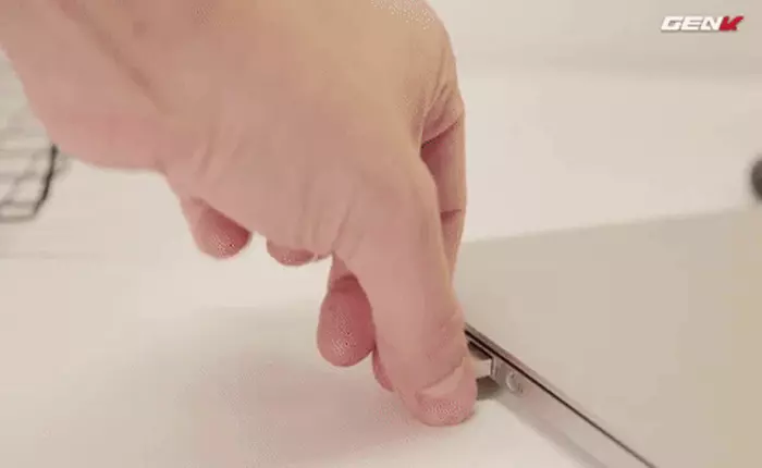 [Video] Dân văn phòng nào cũng phải biết 10+ cách mở bia cực đơn giản này