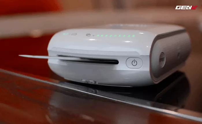 Máy in ảnh cầm tay Fujifilm Instax Share SP-1: đỡ tốn giấy, chỉnh sửa được ảnh trước khi in