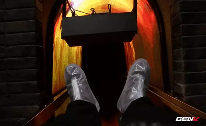 [Video] Bạn muốn biết cảm giác chết đi rồi tái sinh như thế nào? Hãy bước vào cỗ máy này