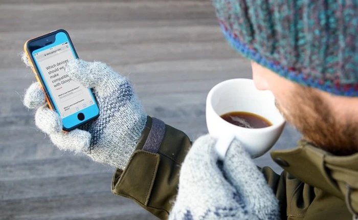 Sticker "chống rét" giúp bạn đeo găng tay mà vẫn dùng được smartphone như bình thường