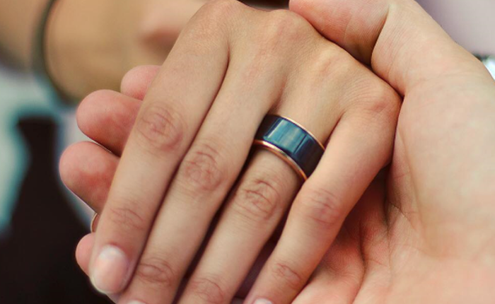 Chưa kịp ra mắt, chiếc nhẫn rung thử thách tình yêu đã bị cư dân mạng troll đến mức khó bán