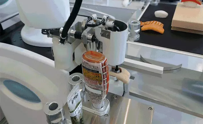 Tiếp tục danh sách những người sẽ mất việc vì robot, lần này là thợ làm sushi