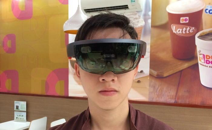 Tôi đã biến thành Iron Man với kính Microsoft Hololens như thế nào?