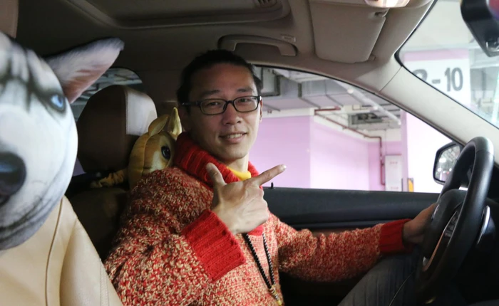 "Tôi lái Uber không phải vì tiền mà là vì thiếu thốn tình cảm"