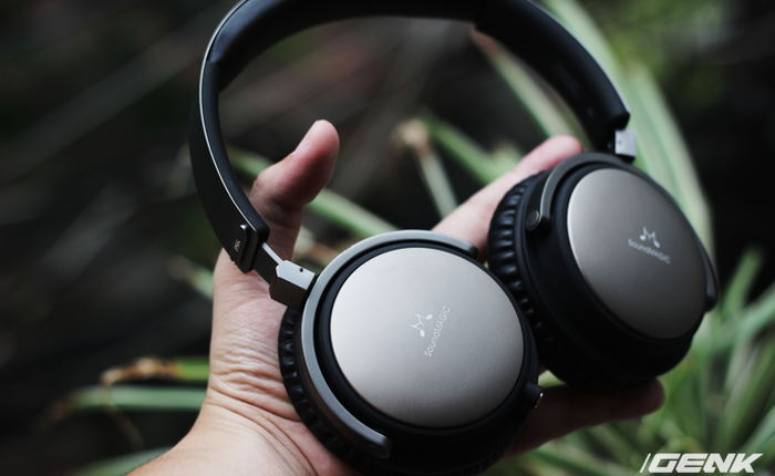 Đây là chiếc tai nghe cao cấp đầu tiên của SoundMAGIC, sau 10 năm chỉ biết "ăn nằm" ở phân khúc giá rẻ
