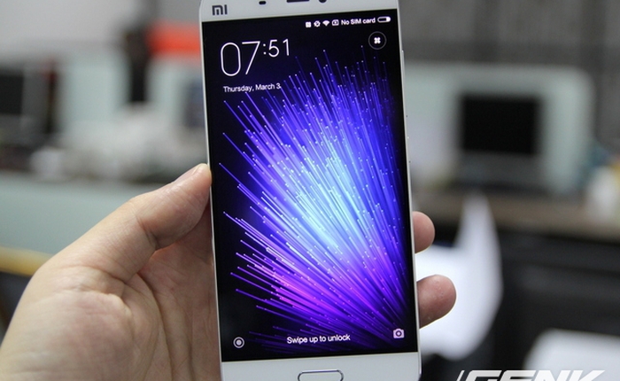 Màn hình Xiaomi Mi 5: Chỉ là Full HD nhưng rất đẹp, độ sáng cao và còn rất nịnh mắt nữa