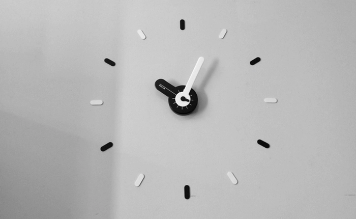 Mở hộp đồng hồ "dán tường" Thái Lan: không cần đinh vít, cực dễ lắp đặt, phong cách đơn giản