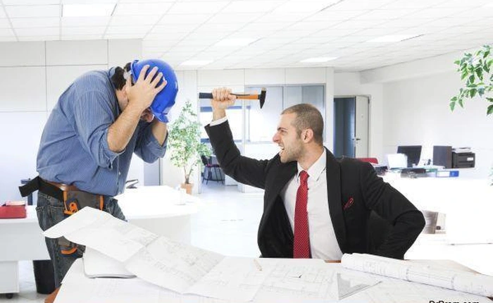 10 dấu hiệu chứng tỏ bạn đang bị sếp đối xử tệ bạc