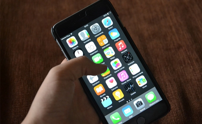 Nhân viên của Apple nói công ty đã biết về lỗi chết cảm ứng từ lâu nhưng không bao giờ chịu thừa nhận điều đó