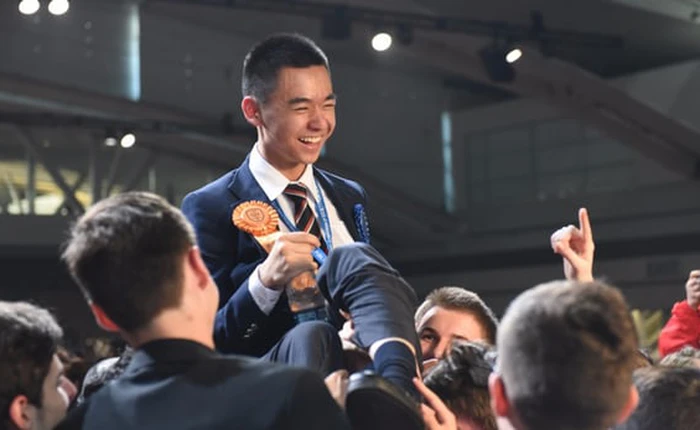 Mới 17 tuổi đã tìm ra cách giải quyết một trong những vấn đề bức xúc nhất của ngành hàng không