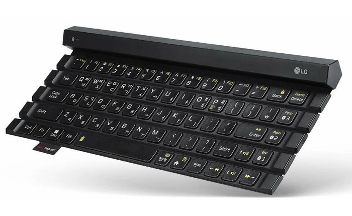 LG trình làng bàn phím di động có thể cuộn lại quá sức gọn gàng