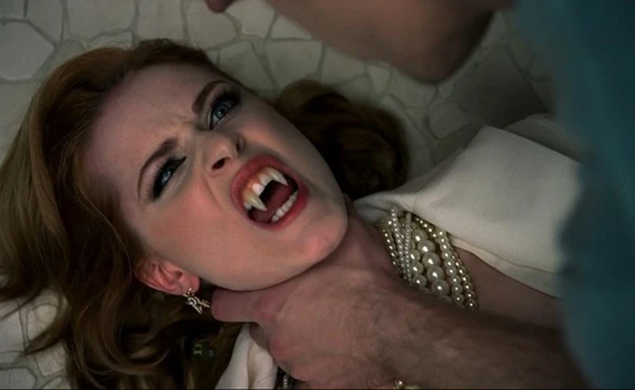 Nghe giải thích theo góc nhìn khoa học về ma cà rồng, chúng có cần đại tiểu tiện giống chúng ta không?