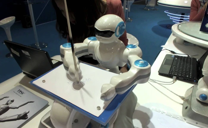 Bạn có tin 21 bức tranh nghệ thuât tuyệt đẹp này là tác phẩm của các "họa sĩ" robot hay không?