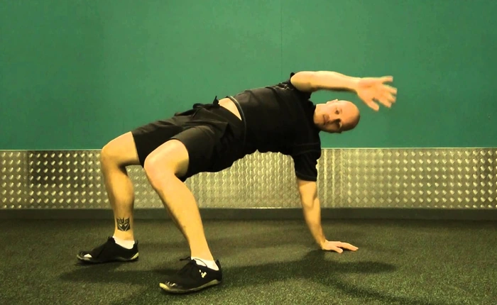 Nếu là một người ngồi nhiều trước máy tính, đây là động tác 30 giây kinh điển mà bạn nên tập luyện