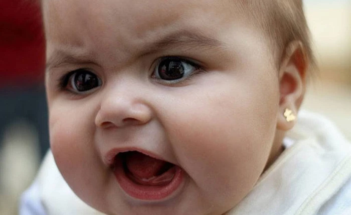 Cảnh sát Pháp kêu gọi các bậc làm cha làm mẹ ngừng ngay việc đăng ảnh con cái lên Facebook