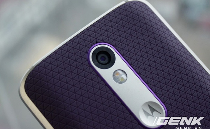 Đánh giá Droid Turbo 2: chúc mừng bạn đã sở hữu một chiếc lò sưởi, thiết kế chắc chắn, loa to, pin ổn