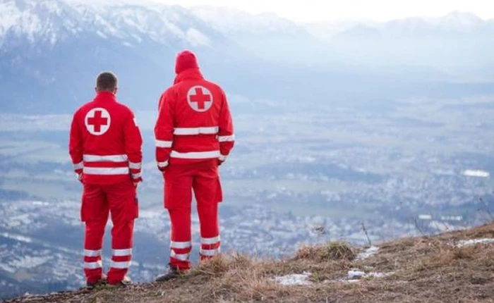 Bi hài chuyện cô gái bị mất tích tham gia vào đội cứu nạn để tìm kiếm chính mình