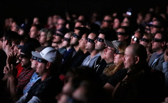 Chỉ cần kiểm tra hơi thở, các nhà khoa học có thể biết bạn đang xem thể loại phim gì