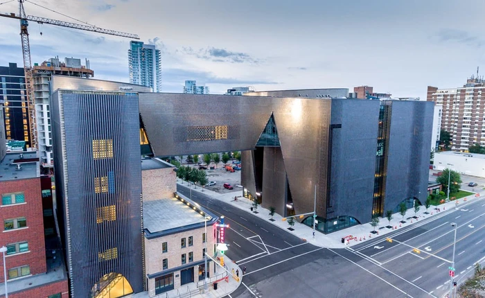 Bảo tàng âm nhạc này là công trình độc đáo mà du khách có thể nghe thấy âm nhạc từ bất cứ đâu khi bước chân vào