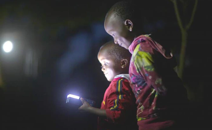 Giải pháp tuyệt vời giá 6 USD giúp mang điện đến hàng triệu người nghèo