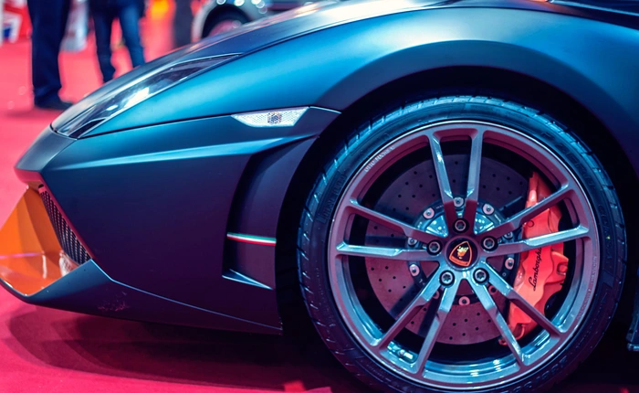 Cải tiến thành công bánh xe, có thể giúp ô tô đi ngang