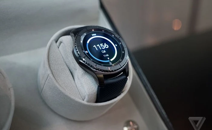 Samsung Gear S3 chính thức ra mắt: "To, dày, nạc thịt"