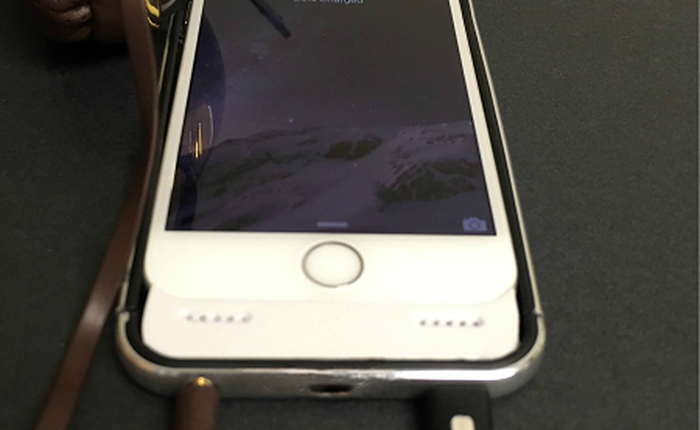 Chiếc case xấu xí này có thể là phụ kiện không thể thiếu của những người dùng iPhone 7
