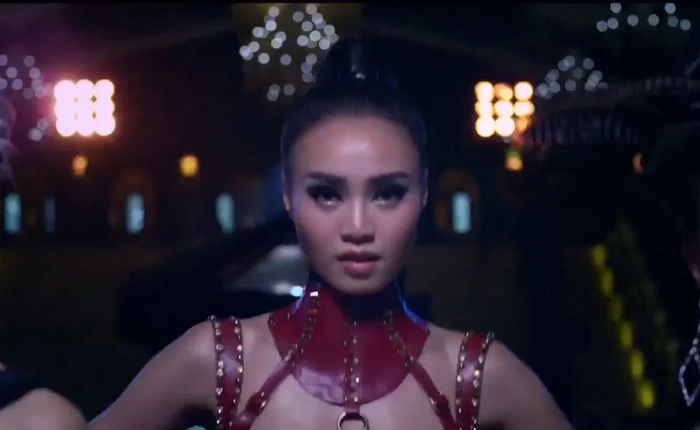 Samsung quảng cáo điện thoại mới bằng cách công kích cá nhân, dìm hàng ca sĩ Sơn Tùng để "nâng" bản thân lên