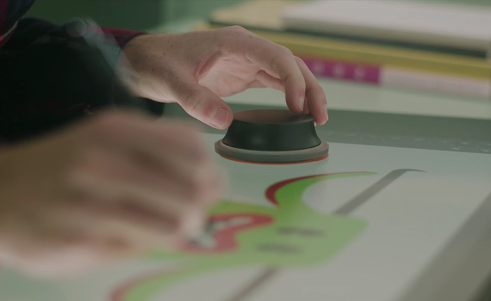 Dell chạy theo Microsoft, giới thiệu máy tính sao chép y hệt Surface Studio