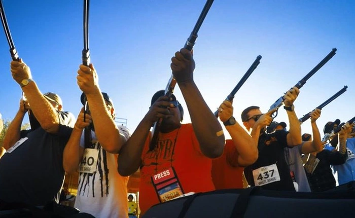 Kỷ lục "1000 tay súng nhả đạn cùng lúc" bị sách Guinness từ chối không lời giải thích