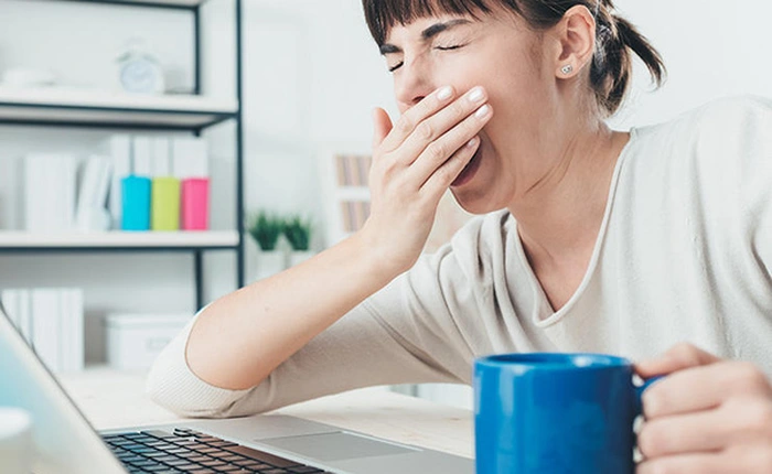 Những thời điểm và thói quen uống cà phê gây hại nhiều hơn là có lợi