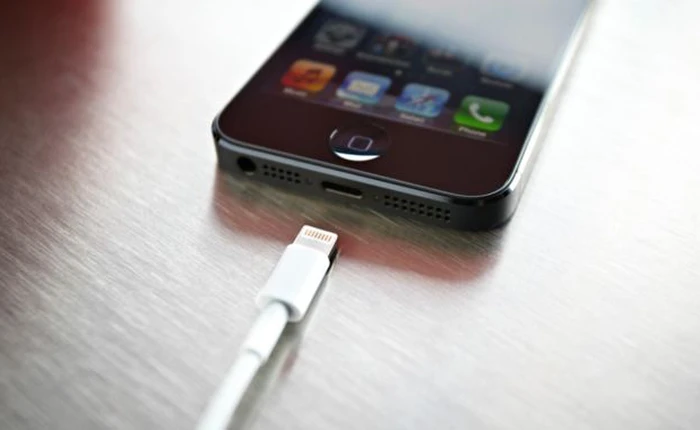 Jack tai nghe đã kiên cường đứng vững suốt hơn 138 năm qua trước khi bị Apple thổi bay