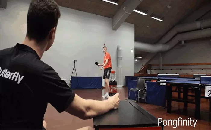 Xem những đường bóng bàn siêu khủng, có thể dùng để mở cả nắp chai