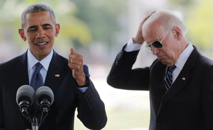 Cựu nhân viên FBI lý giải về cử chỉ bàn tay “lạ” của các chính trị gia khi diễn thuyết