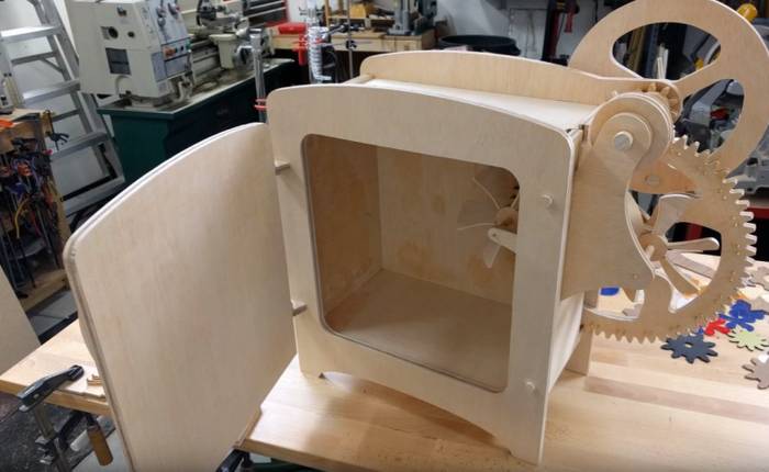 Một nhà sáng chế đã tạo ra được tủ lạnh làm mát bằng... dây thun