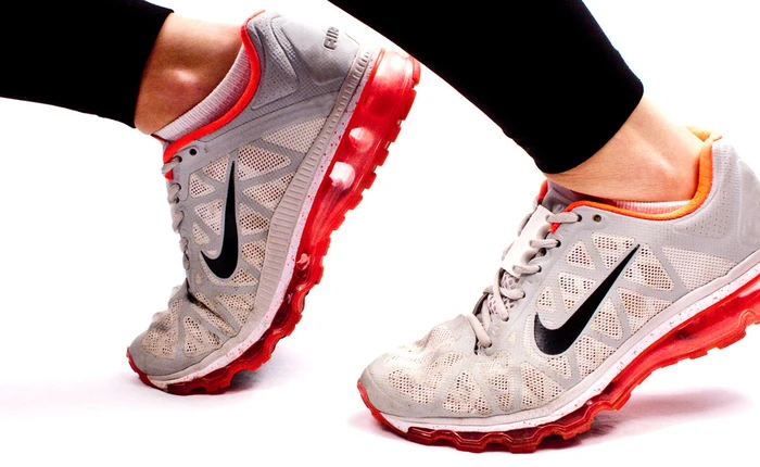 Thiết kế đột phá này sẽ giúp bạn không phải tốn công buộc dây giày nữa