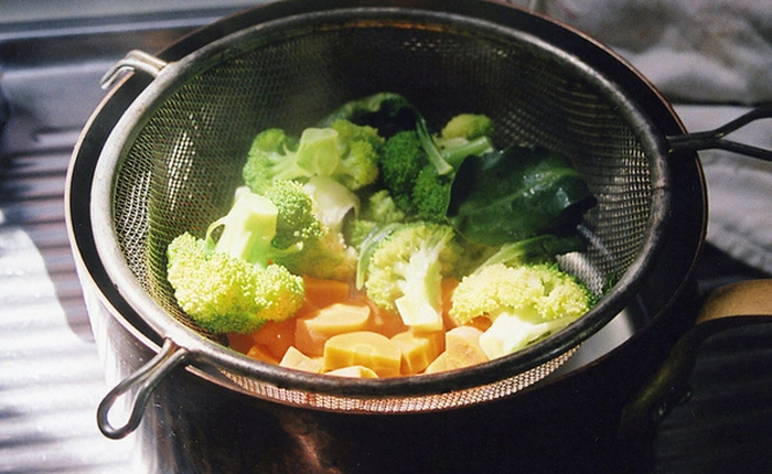 Muốn rau nhiều chất dinh dưỡng hơn, hãy hấp chúng